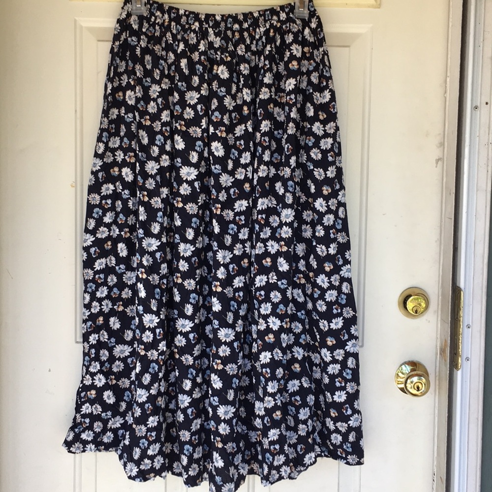 Pretty plus size skirt